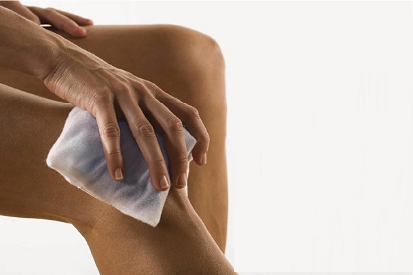 Đắp thuốc đông y giảm đau xương khớp có thật sự hiệu quả như lời đồn?